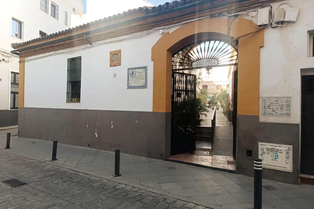 סביליה Tipico Y Pintoresco Patio De Vecinos, Con Encanto מראה חיצוני תמונה