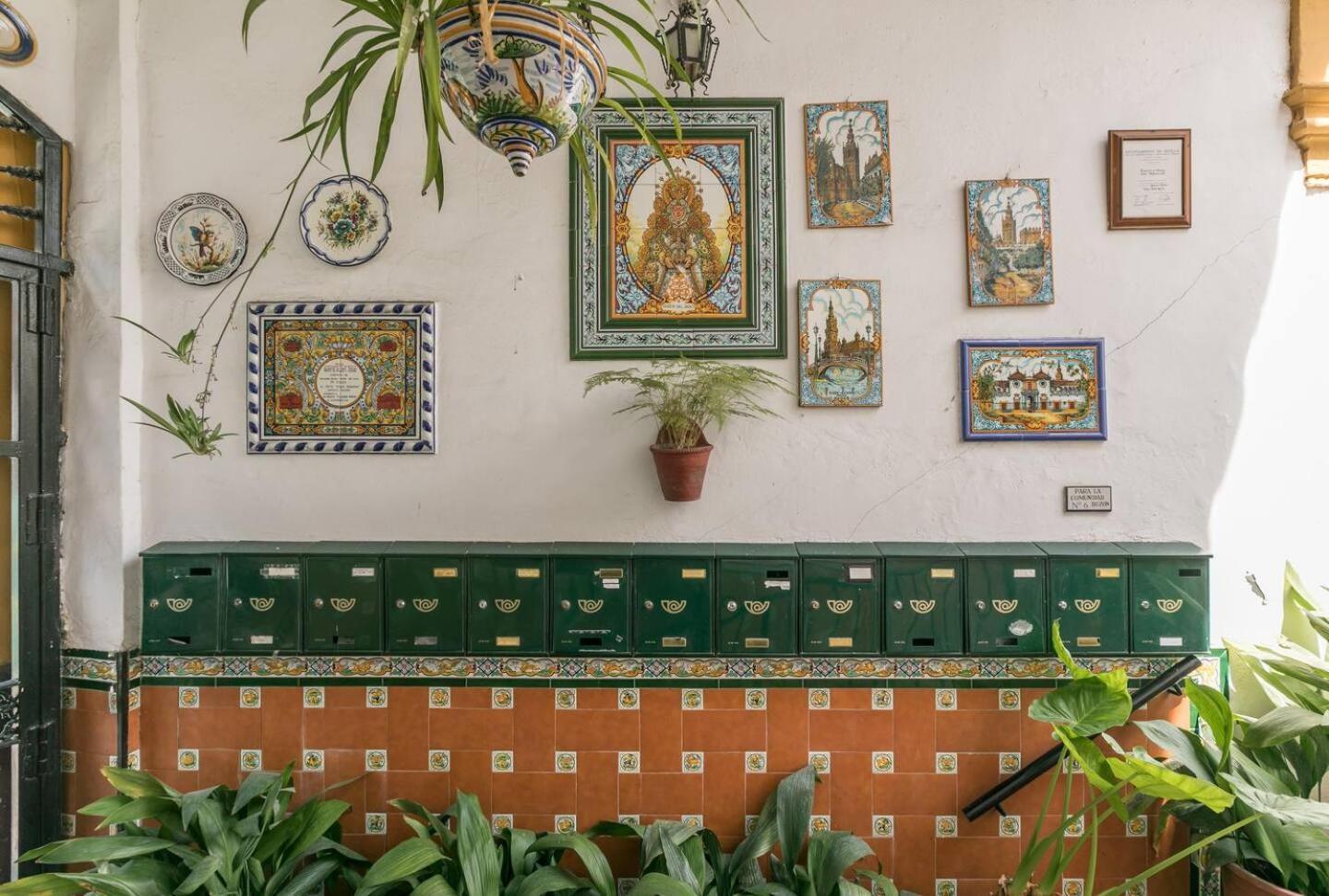 סביליה Tipico Y Pintoresco Patio De Vecinos, Con Encanto מראה חיצוני תמונה